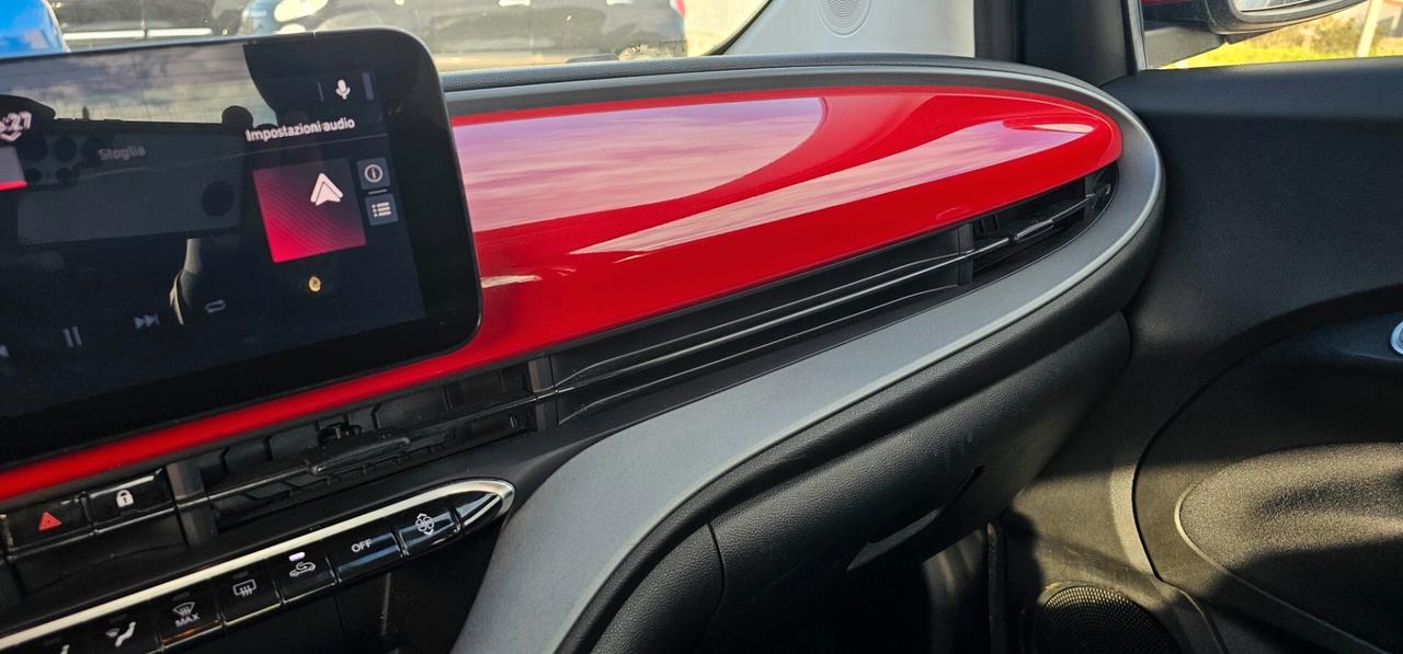 Fiat 500 500e Berlina 42 kWh La Prima