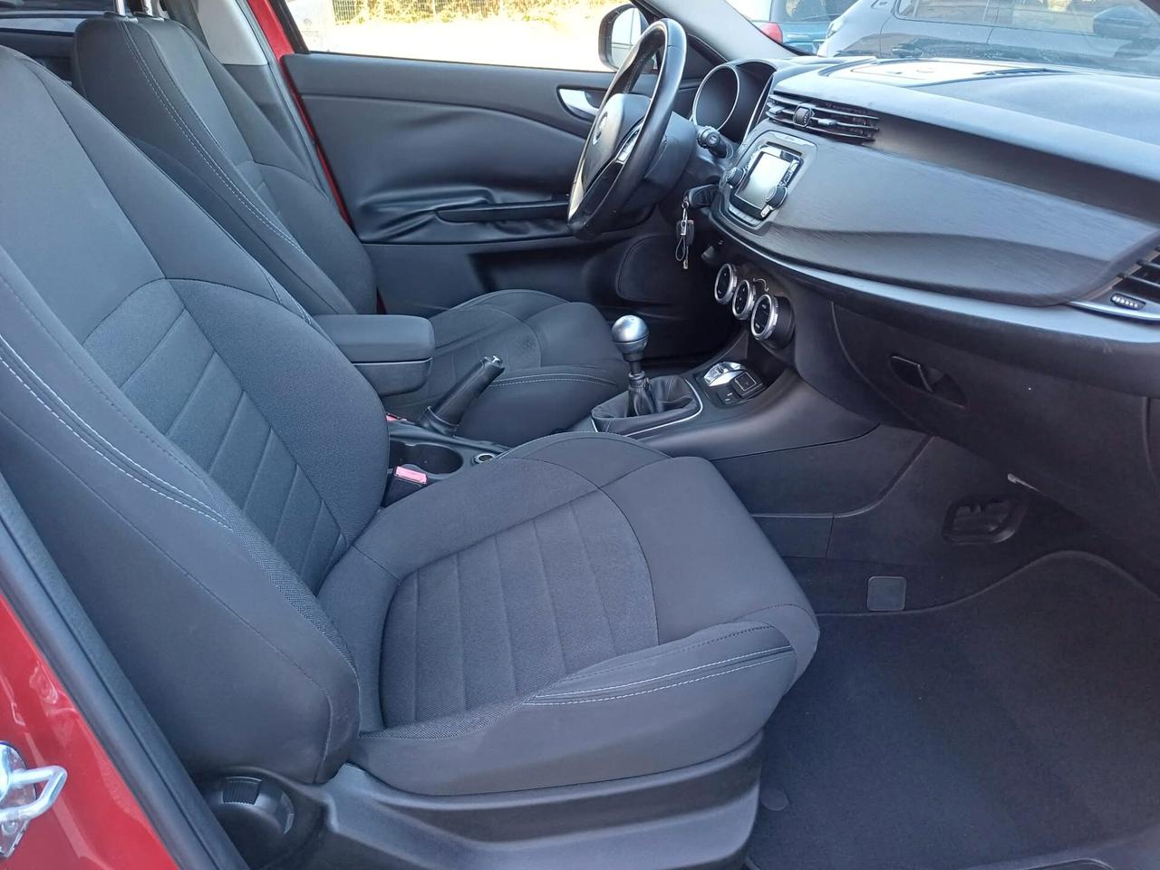 Alfa Romeo Giulietta 2.0 JTDm-2 150 CV Distinctive