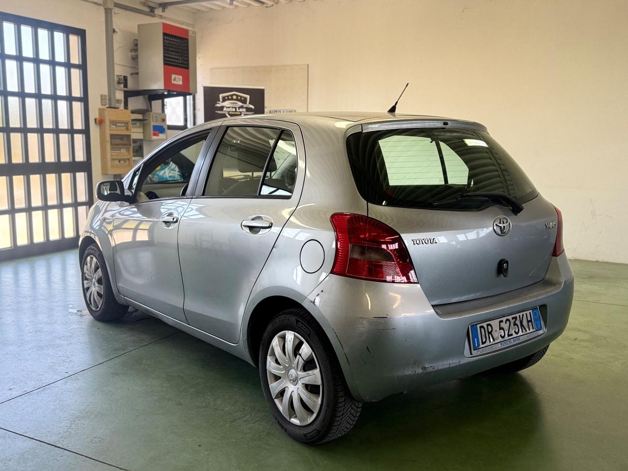 Toyota Yaris 1.3 5 porte Navi