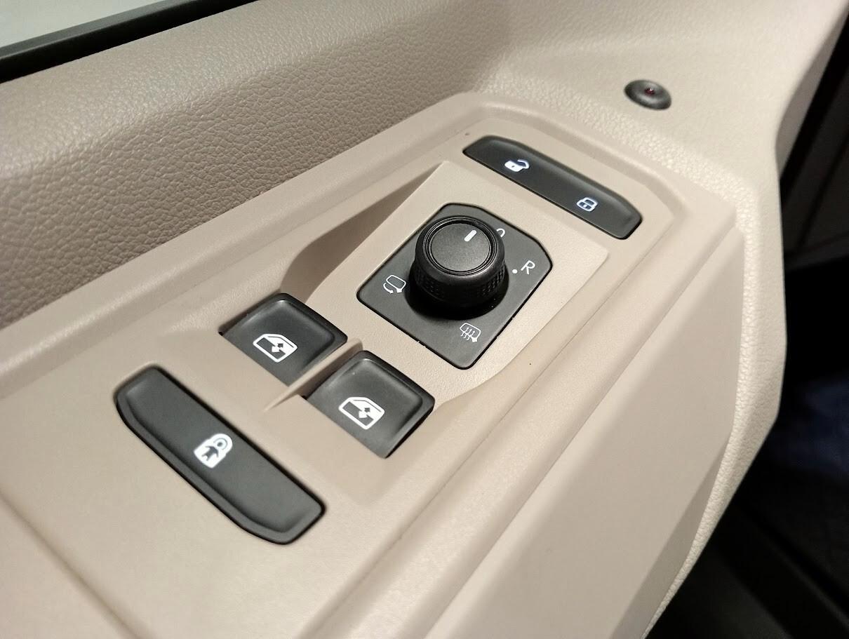 Volkswagen T7 Multivan TDI 150cv DSG 6P *IVA COMPRESA*