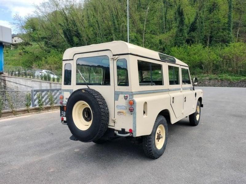 Land Rover 109 Serie III Land Rover Defender