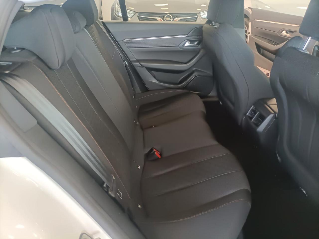 Peugeot 508 BlueHDi 160 Stop&Start EAT8 SW Business