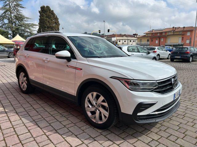 VOLKSWAGEN Tiguan 2.0 TDI 150 CV SCR DSG Life