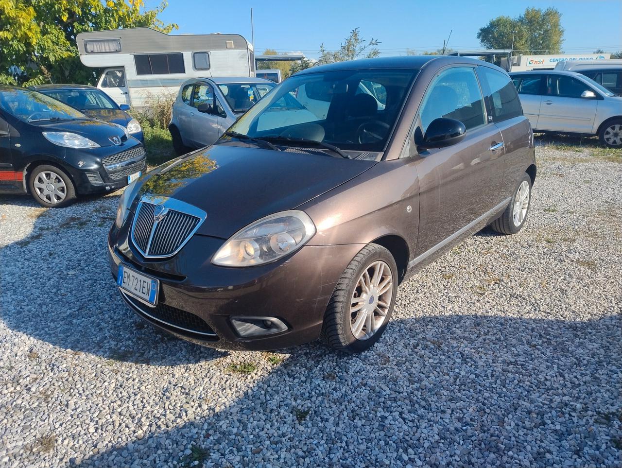 Lancia Ypsilon 1.2 69 CV Platinum
