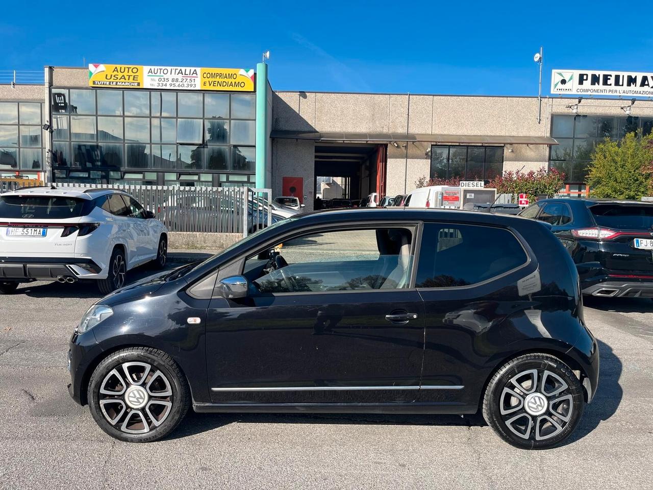 Volkswagen up! High 1.0 75cv