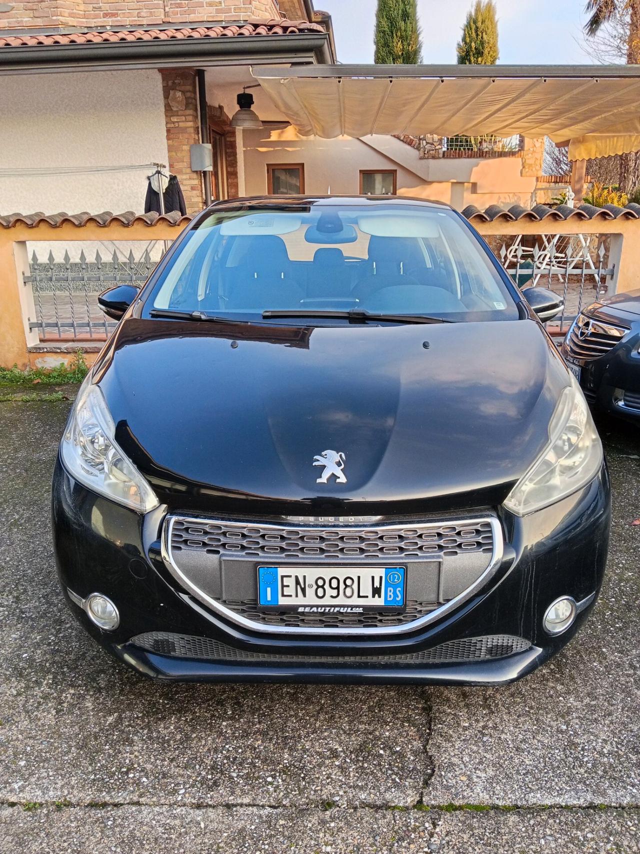 Peugeot 208 1.2 VTi 82 CV 5 porte Allure
