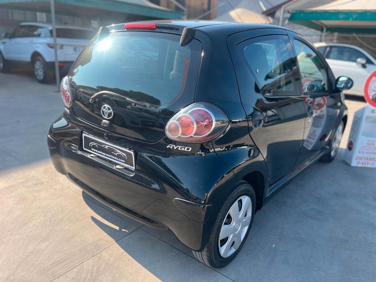 Toyota Aygo 1.0 VVT-i 68cv 5p. Ideale neopatentati