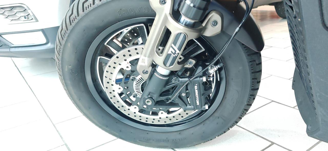 Qj Motor SRV 600 full