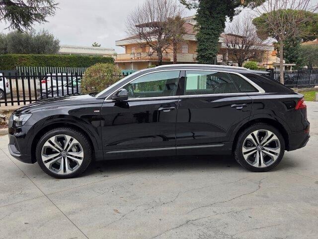 Audi Q8 50 TDI QUATTRO S LINE -FULL OPTIONAL