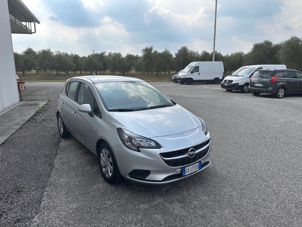 Opel Corsa 1.4 5 porte 120 Anniversary