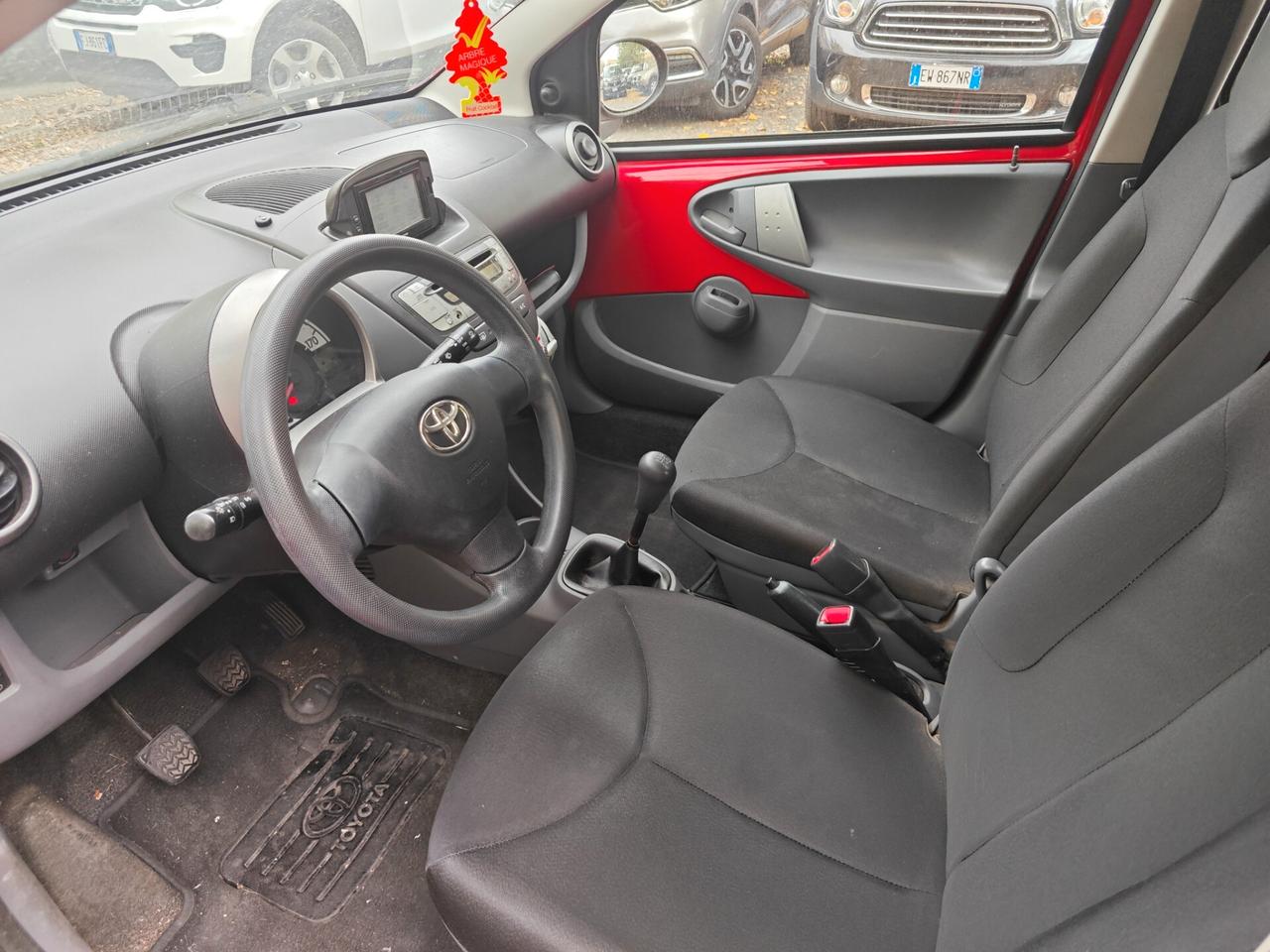 Toyota Aygo 1.0 12V VVT-i 5 porte Navigatore