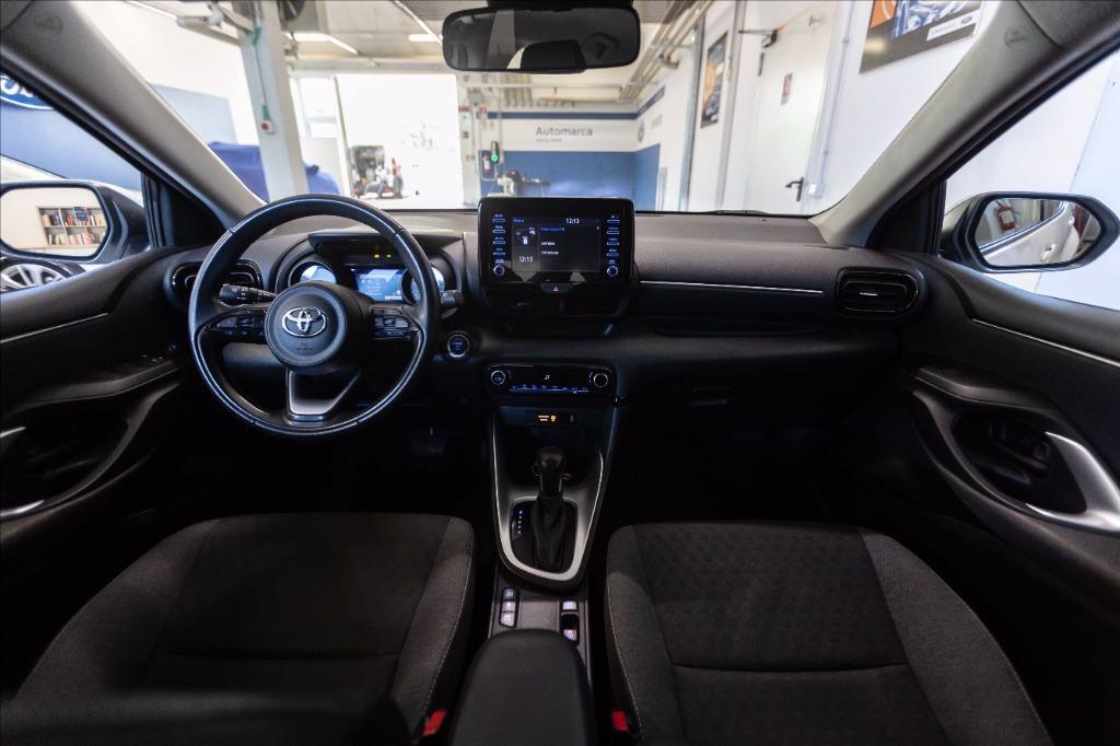 TOYOTA Yaris 1.5h Business del 2021