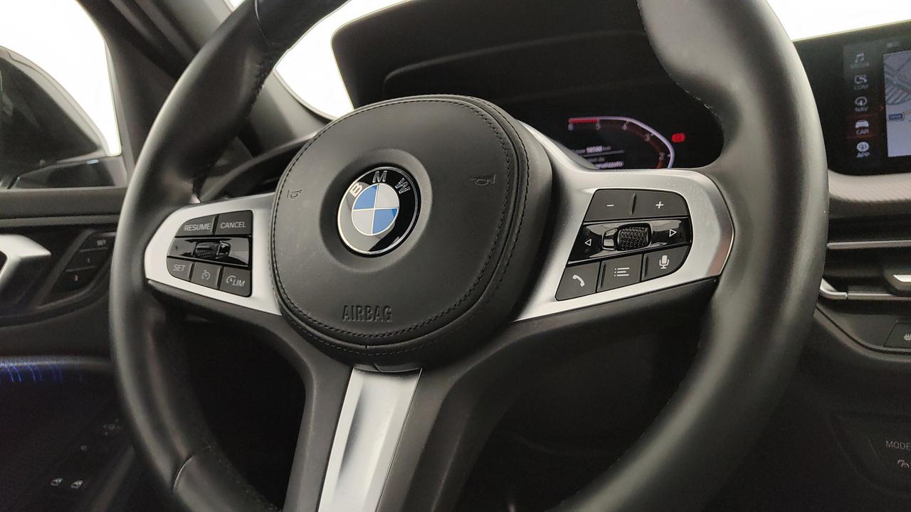 BMW Serie 1 F40 - 120d xdrive Msport auto