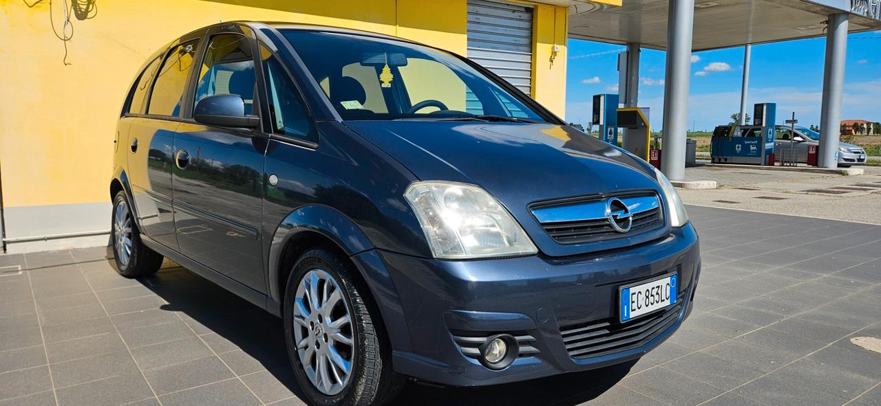 Opel Meriva 1.4 16V GPL-TECH Club