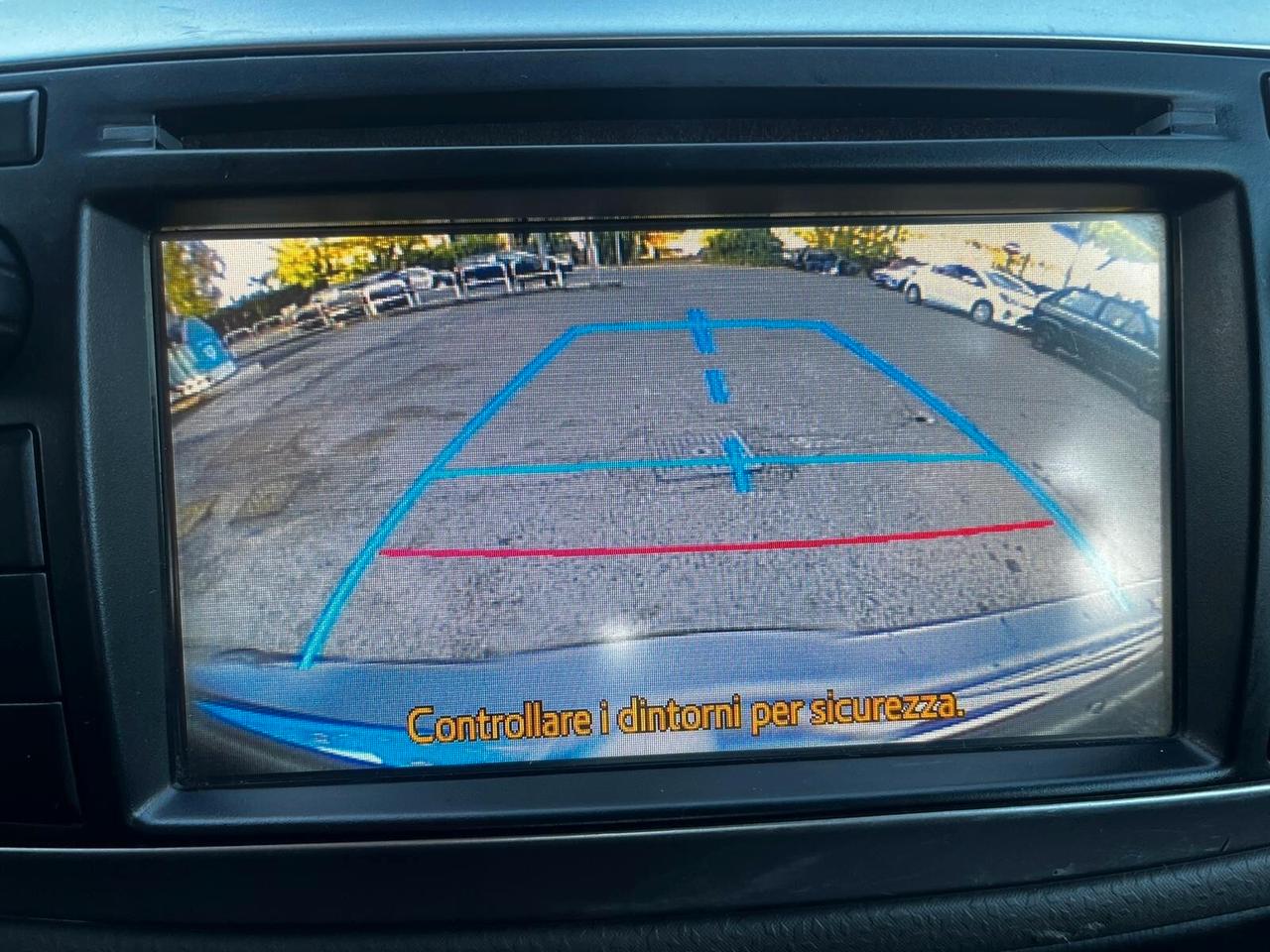 Toyota Yaris 1.0 Lounge x neopatentati