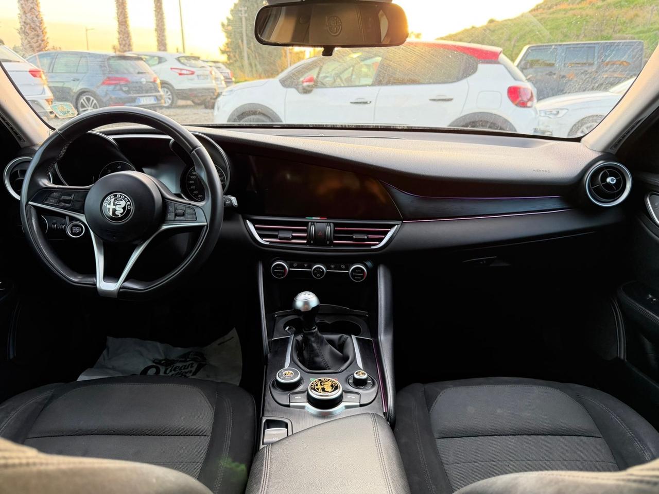 Alfa Romeo Giulia 2.2 Turbodiesel 150 CV Business Launch Edition