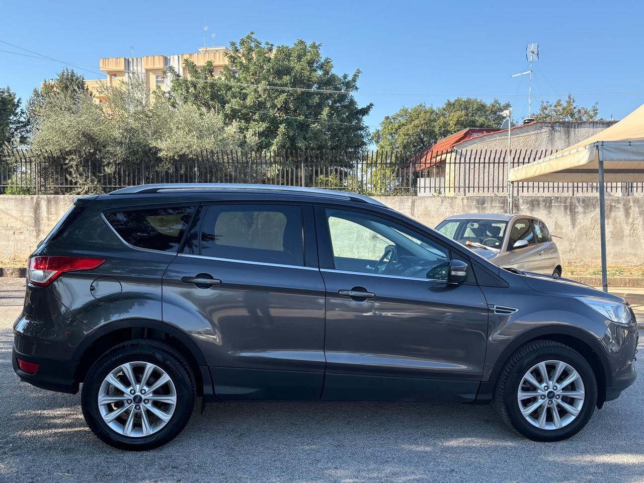 Ford Kuga 2.0 TDCI 120 CV S&S 2WD Titanium