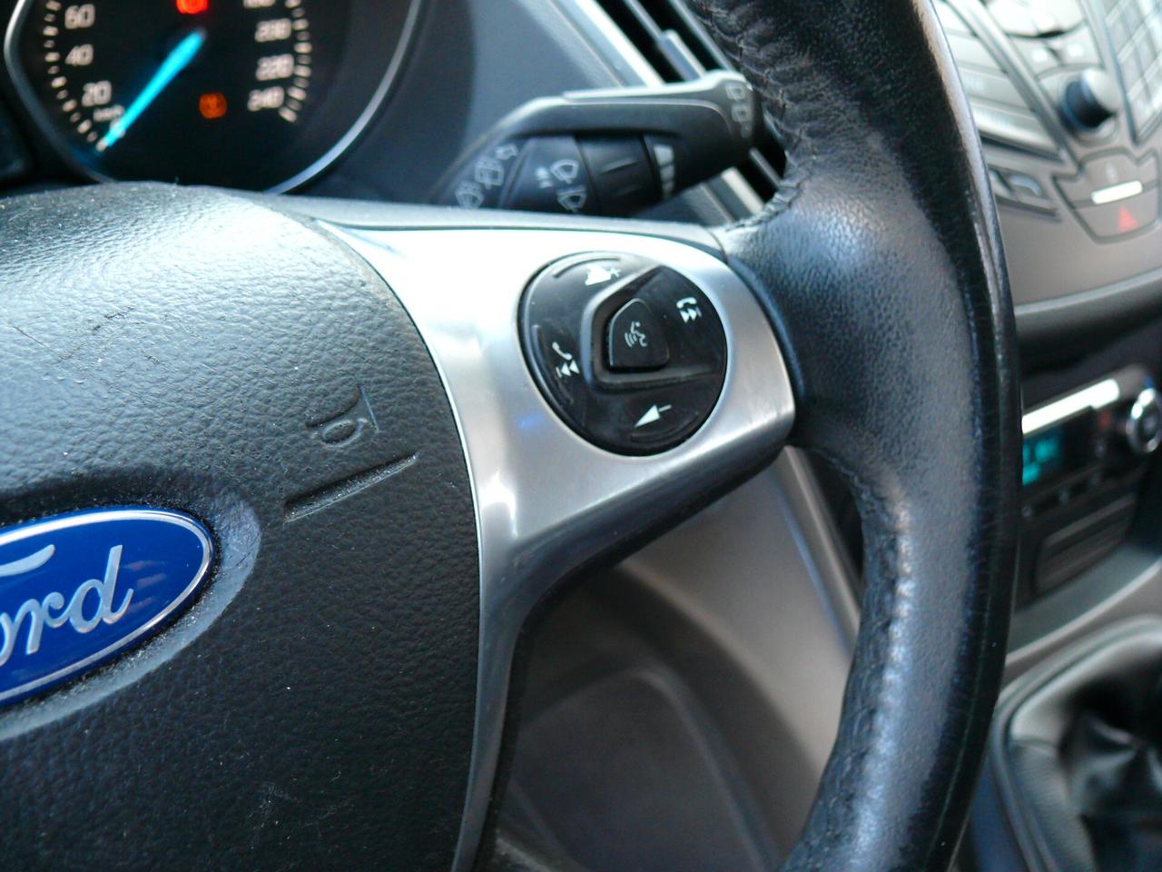 Ford Kuga 2.0 TDCI 115 CV 2WD Titanium