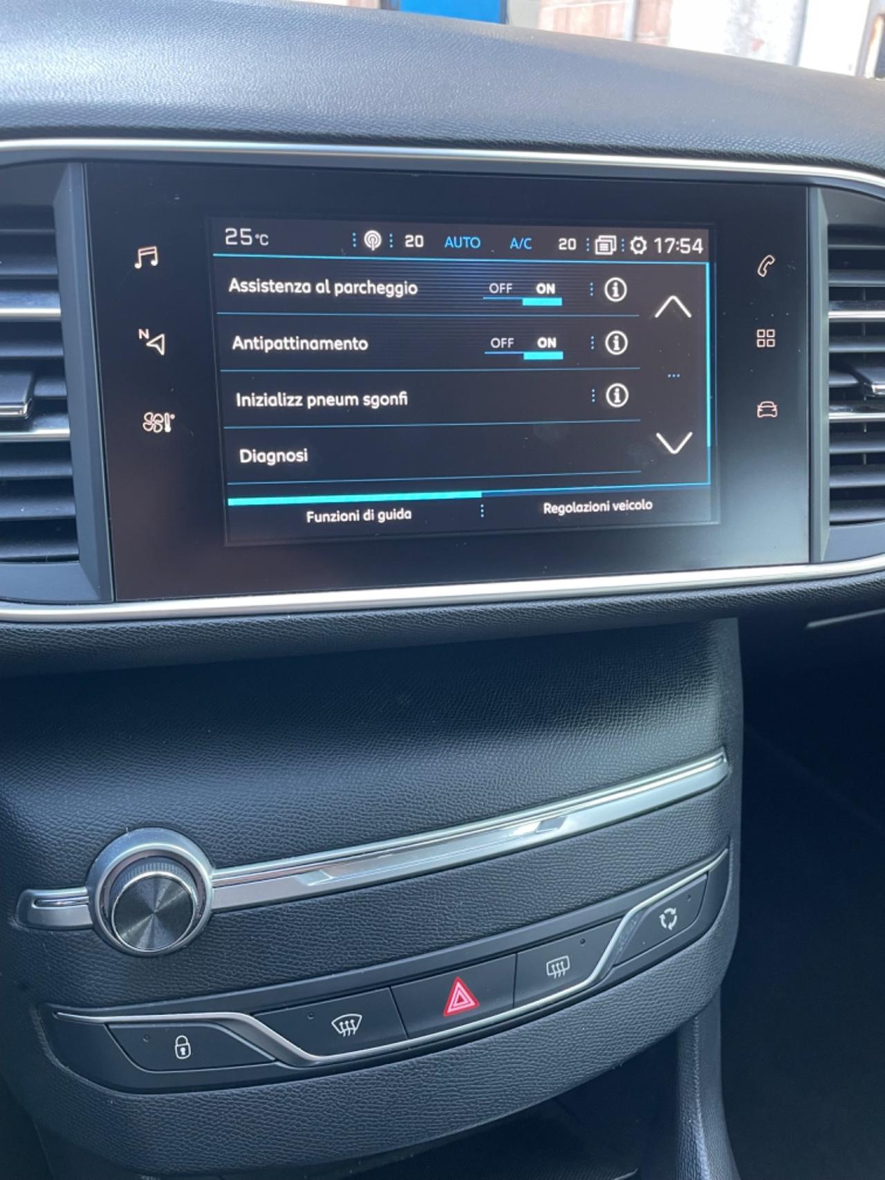 Peugeot 308 BlueHDi 130 S&S SW Business