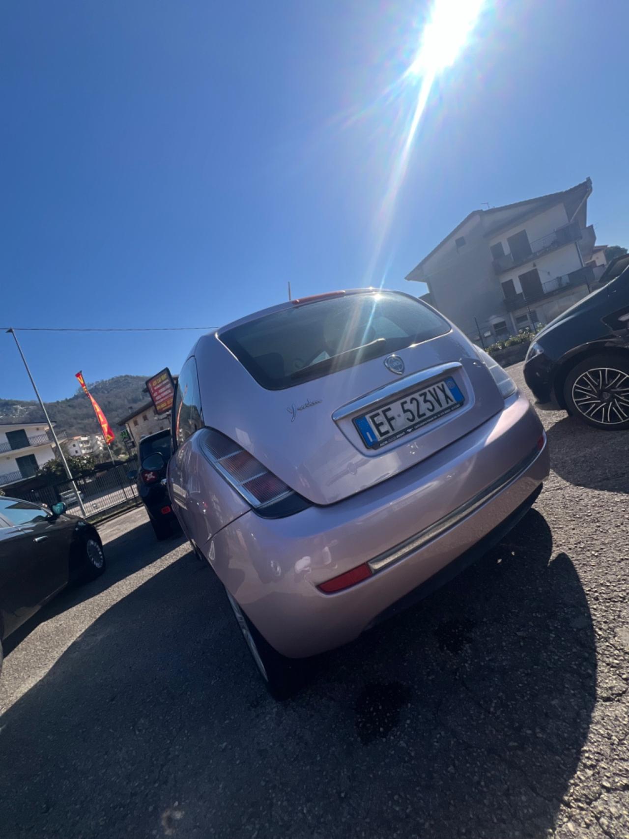 Lancia Ypsilon 1.2 69 CV Elle