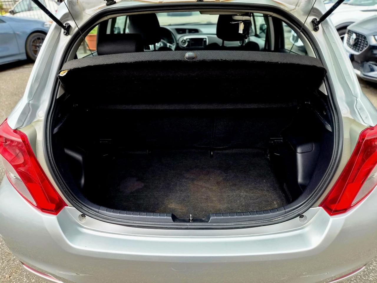 Toyota Yaris 1.3 5 porte Lounge