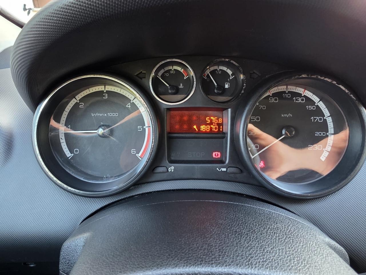 Peugeot 308 1.6 HDi 110CV 5p. Tecno (6 Marce)