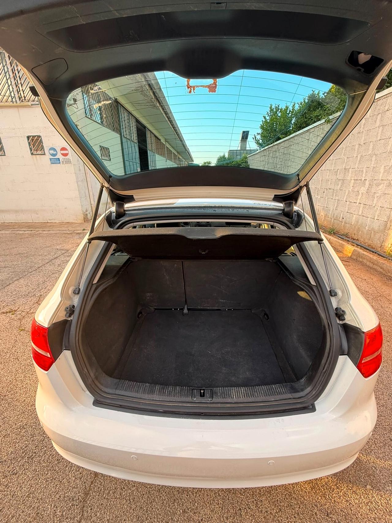 Audi A3 SPB 1.6 TDI 90 CV
