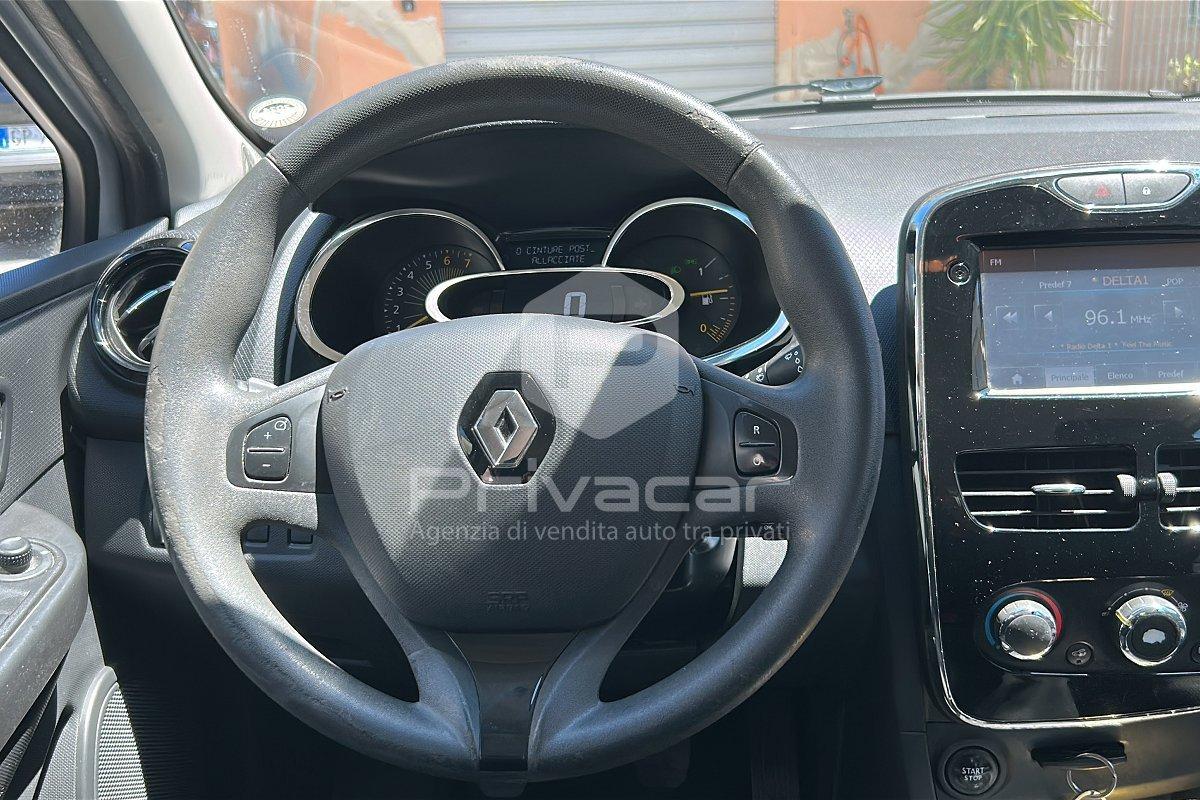 RENAULT Clio 1.2 75CV 5 porte Live