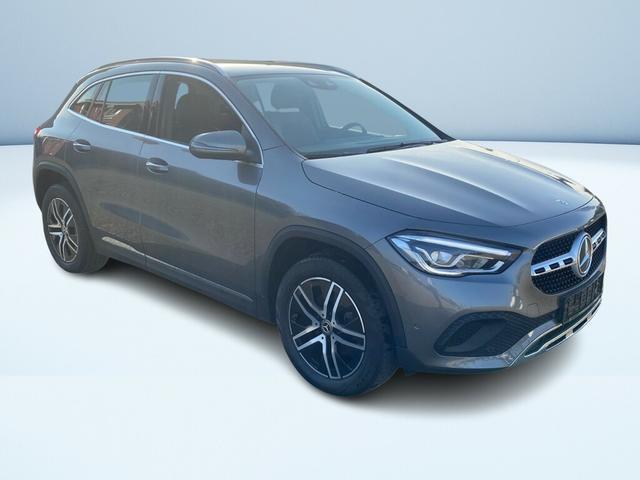 Mercedes GLA 200 200 Sport 7G-DCT