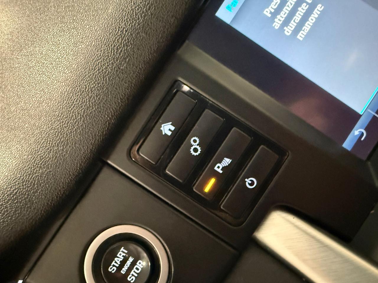 Land Rover Discovery Sport 2.0 TD4 150 CV HSE Luxury