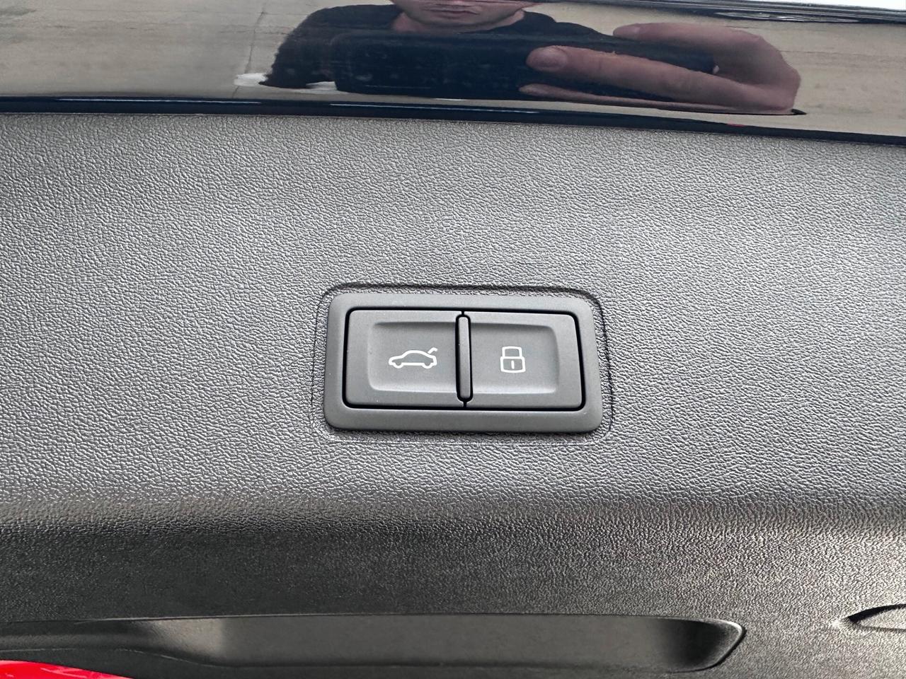 Audi Q3 NEW SPB 2.0TDI 150CV S-line KM ZERO 11/2025