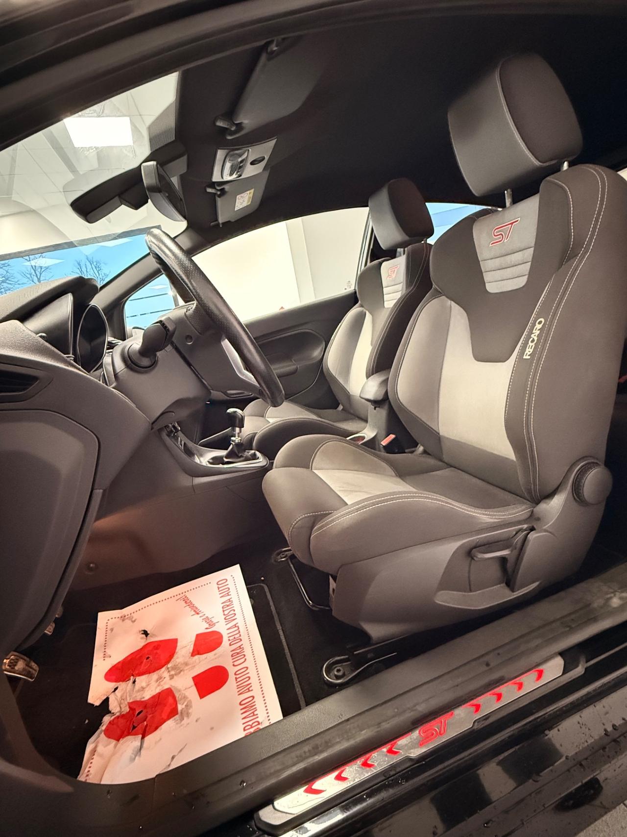 Ford Fiesta ST 1.6 182CV 3 porte ST