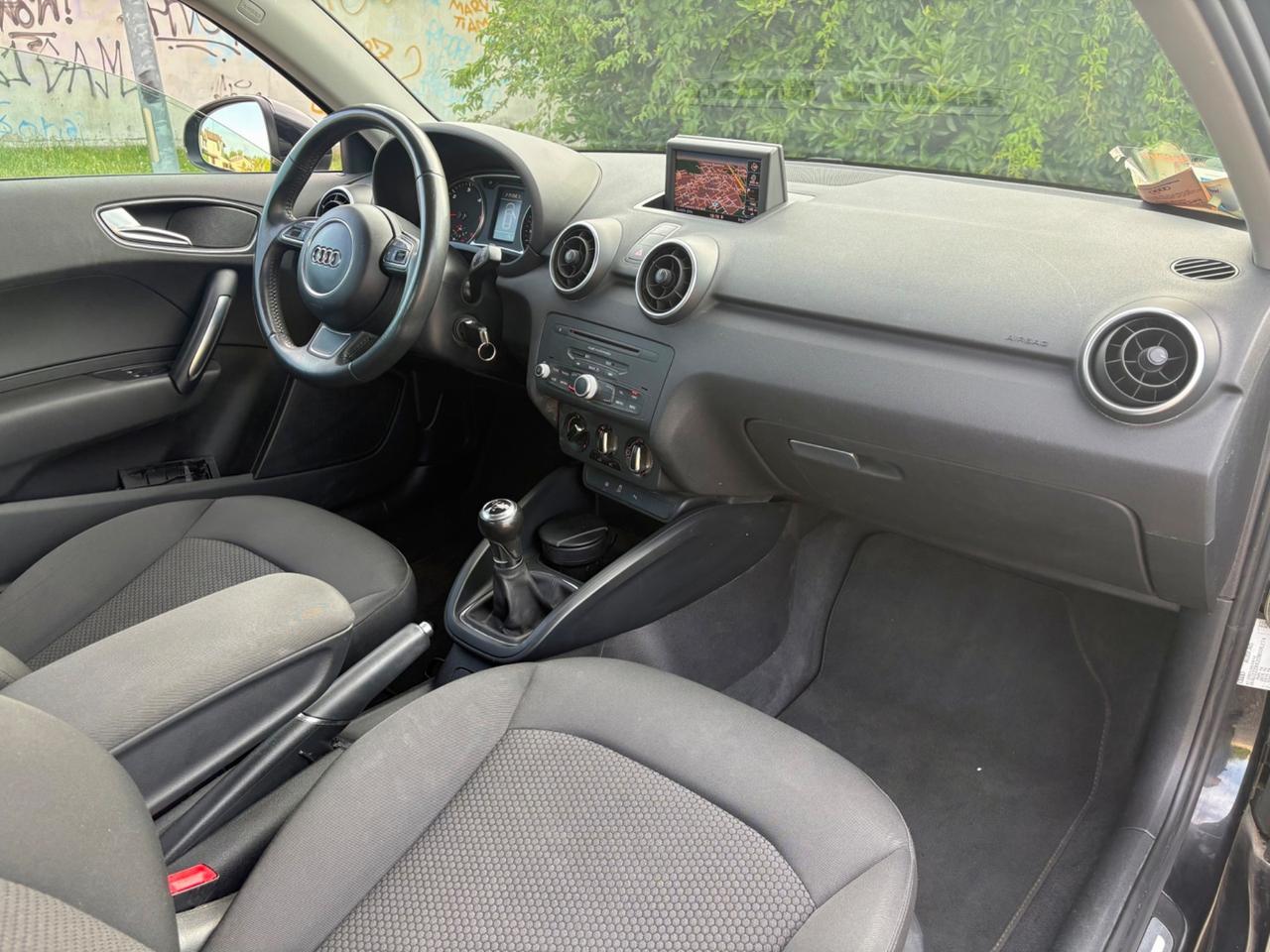 Audi A1 1.6 TDI 90cv ADMIRED SI NEO PATENTATI