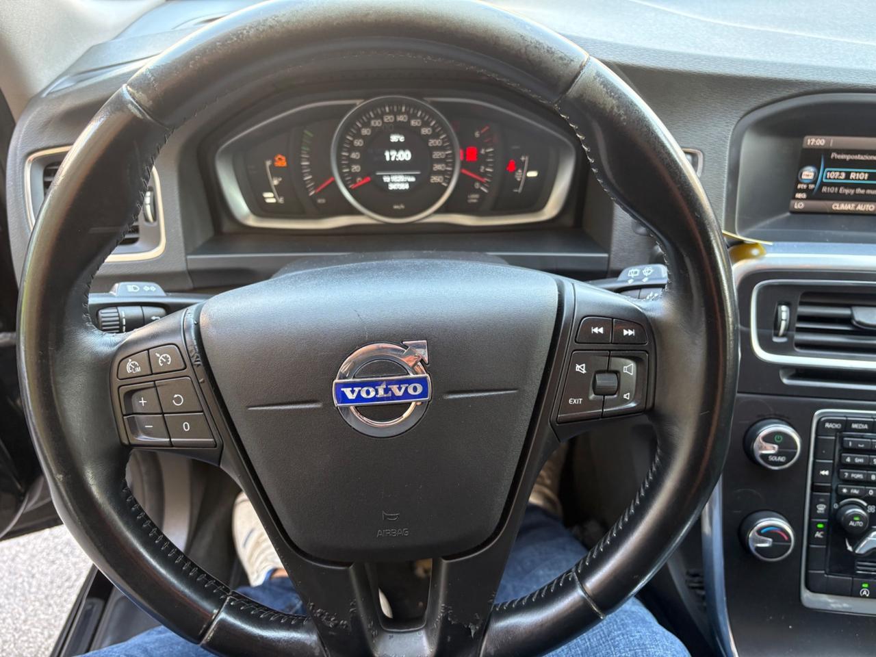 Volvo V60 ..2.0 D3 R momentum anno 2014