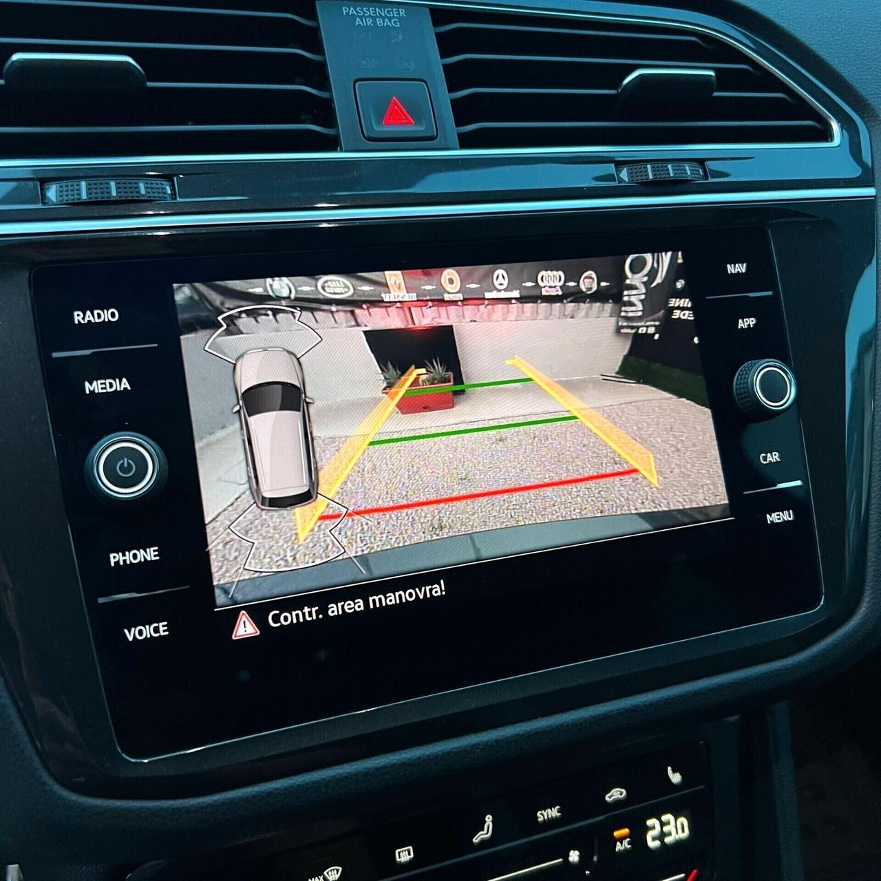 Volkswagen Tiguan 2.0 150CV DSG RLINE CAMERA APPLE CAR PLAY MATRIX