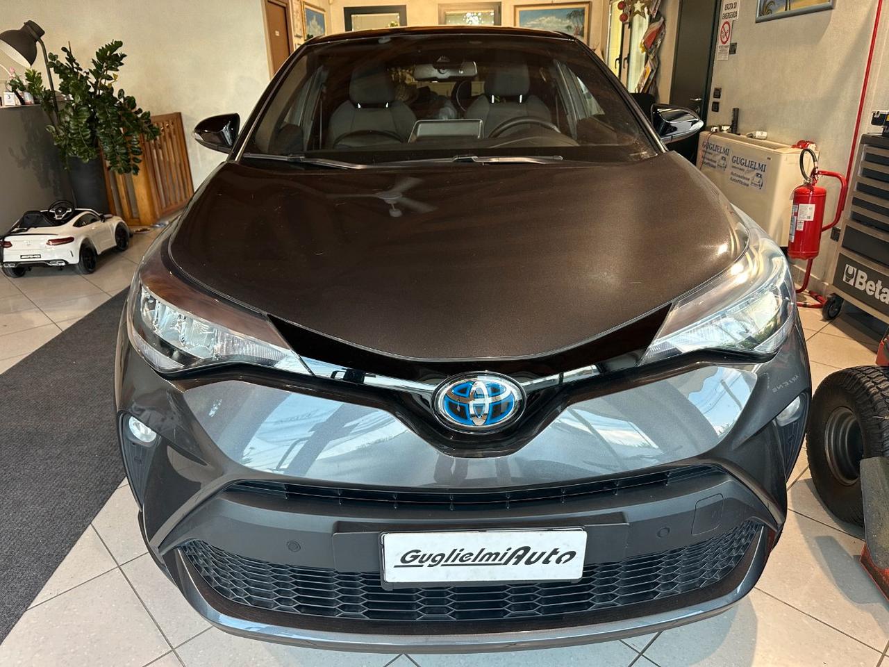 Toyota C-HR 2.0h Trend e-cvt KM 34000