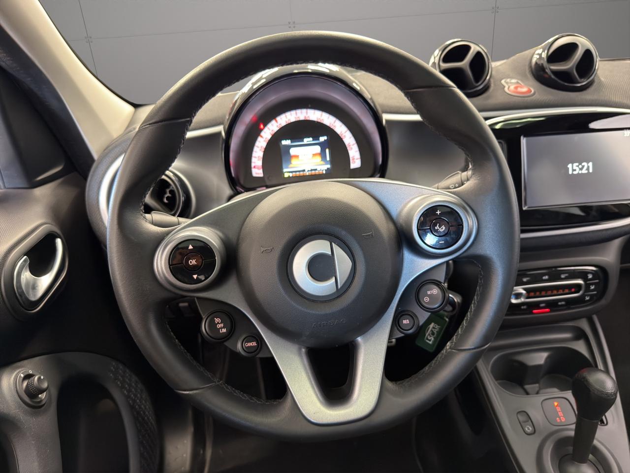 Smart forfour 1.0 Prime 71cv - Unipro - Promo Finanziamento - Schermo - Retrocamera - Tetto panoramico - Sedili riscaldatili