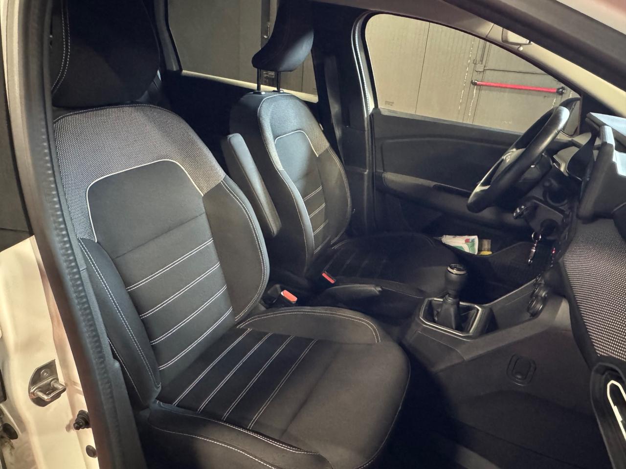 Dacia Jogger 1.0 TCe GPL 100 CV 5 posti Essential