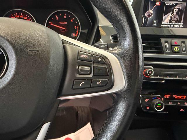 BMW X1 sDrive18d X line //LED//18//NAVI//