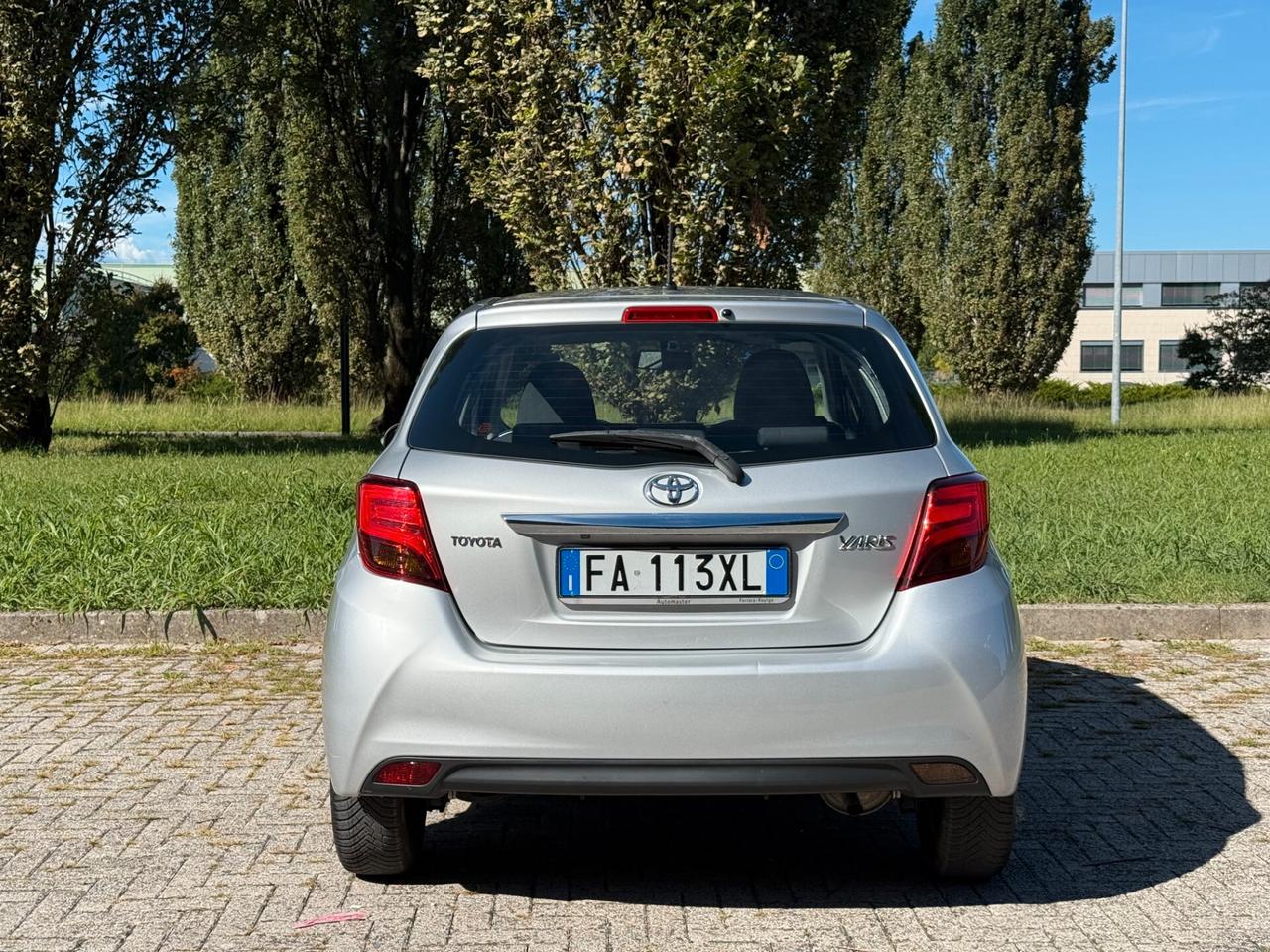 Toyota Yaris 1.0 5 porte neopatentati