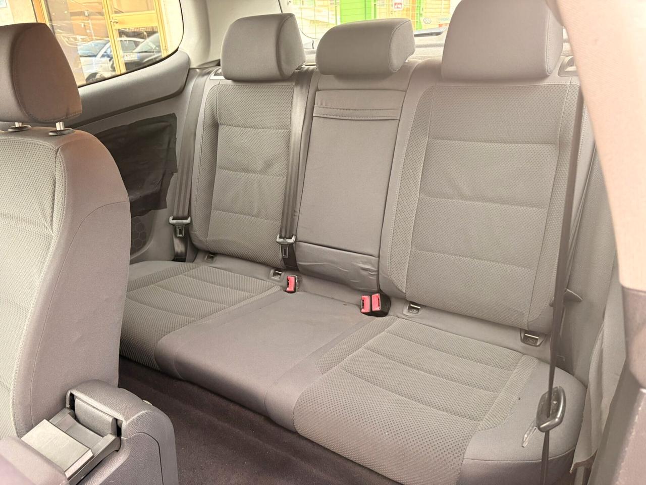 Volkswagen Golf 1.6 16V FSI 3p. Sportline