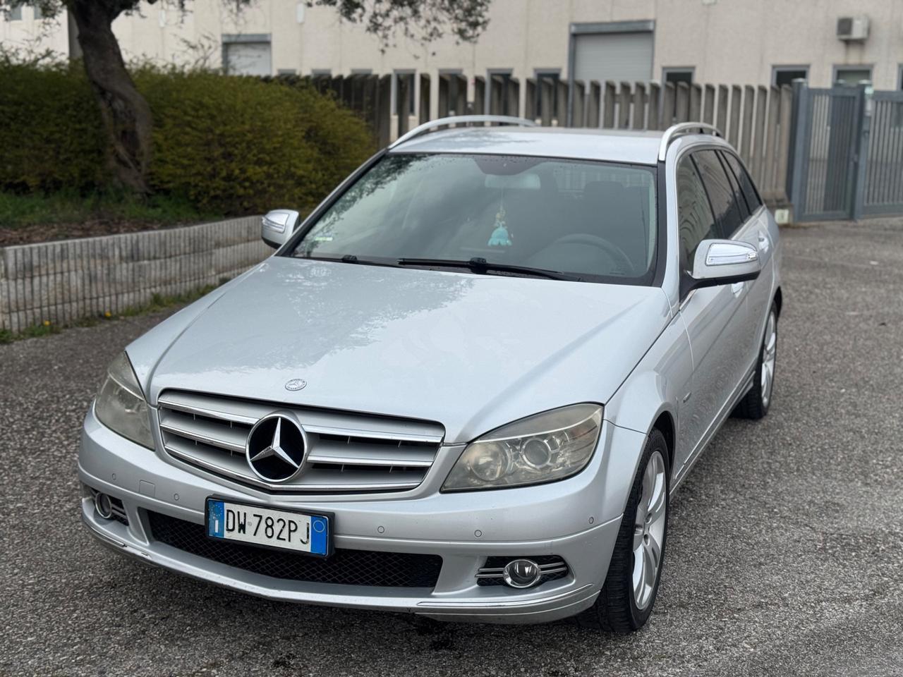 Mercedes C 220 CDI S.W. Avantg. PRB. MOTORE