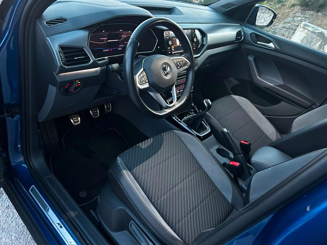 Volkswagen T-Cross 1.6 TDI Advanced R LINE PLUS