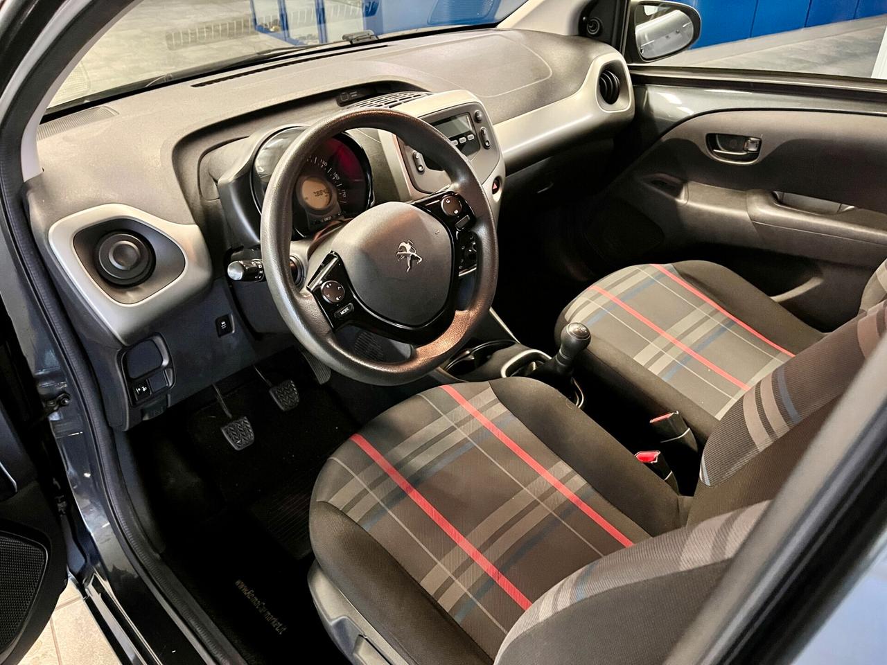 Peugeot 108 VTi 5 porte Active-NEOPATENTATI-