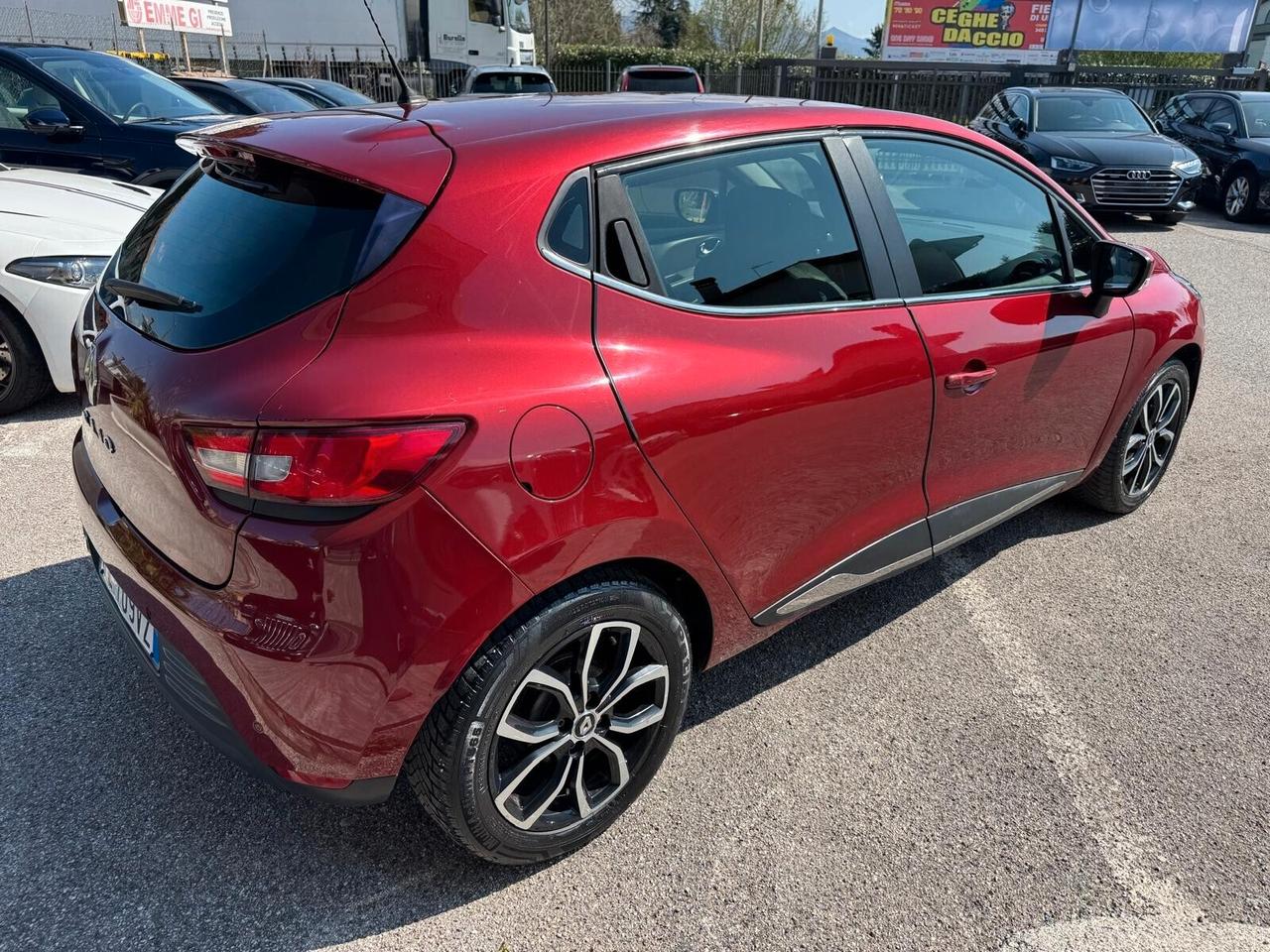 Renault Clio 1.2 75CV 5 porte Intens