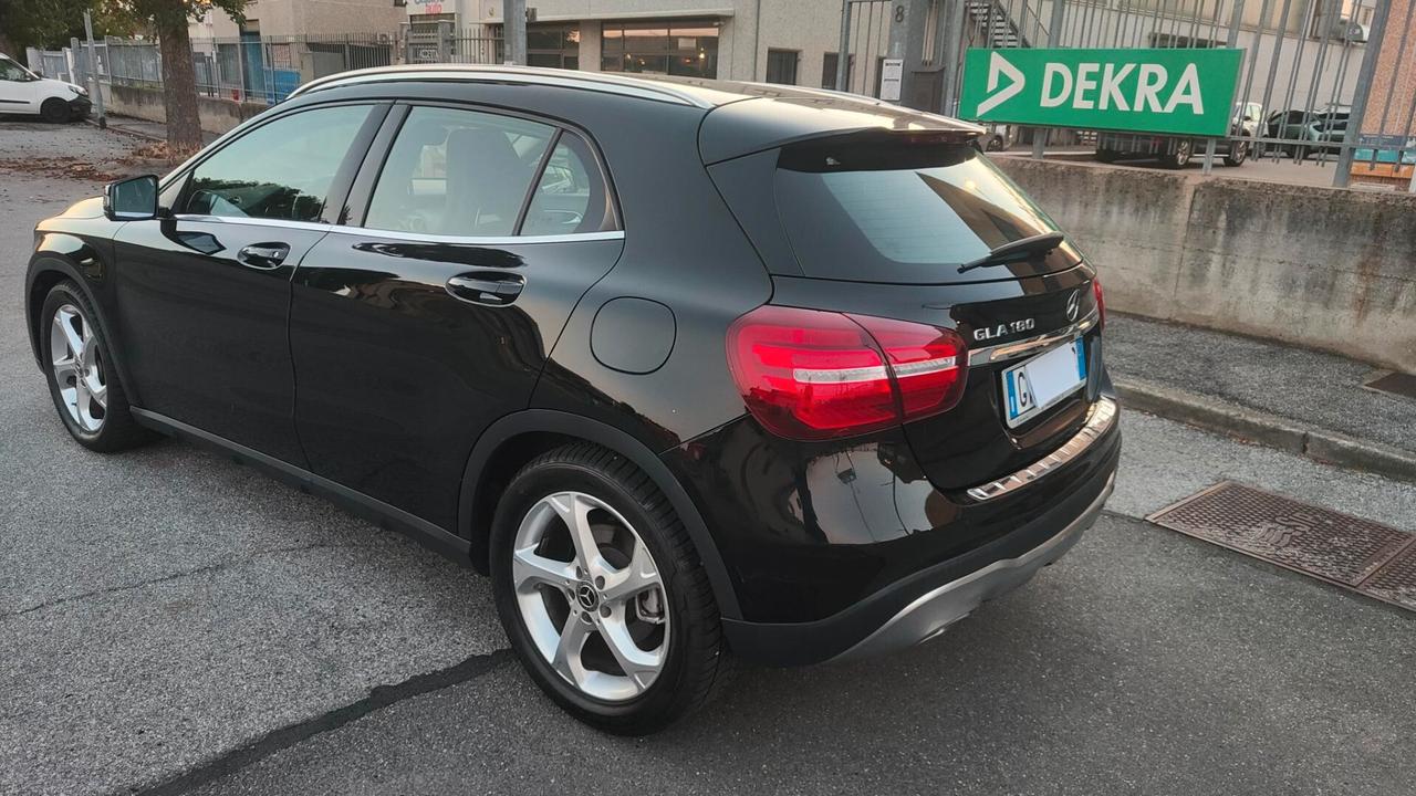 Mercedes-benz GLA 180 Sport
