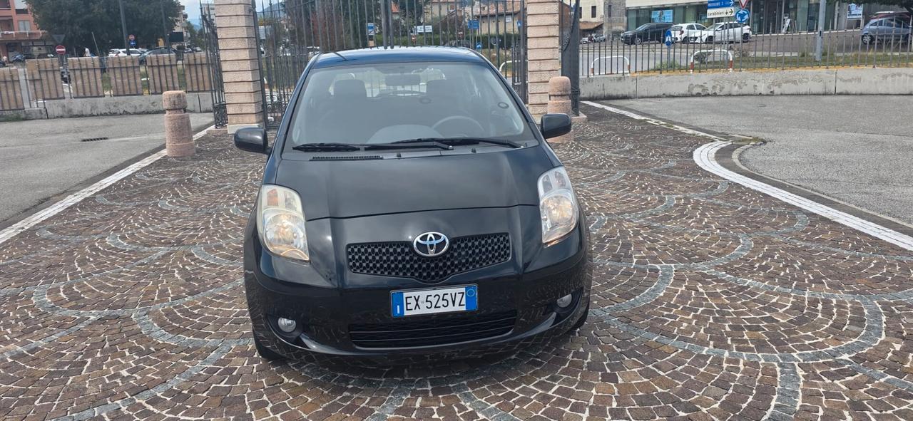 Toyota Yaris 1.4 D-4D 5 porte M-MT Navi