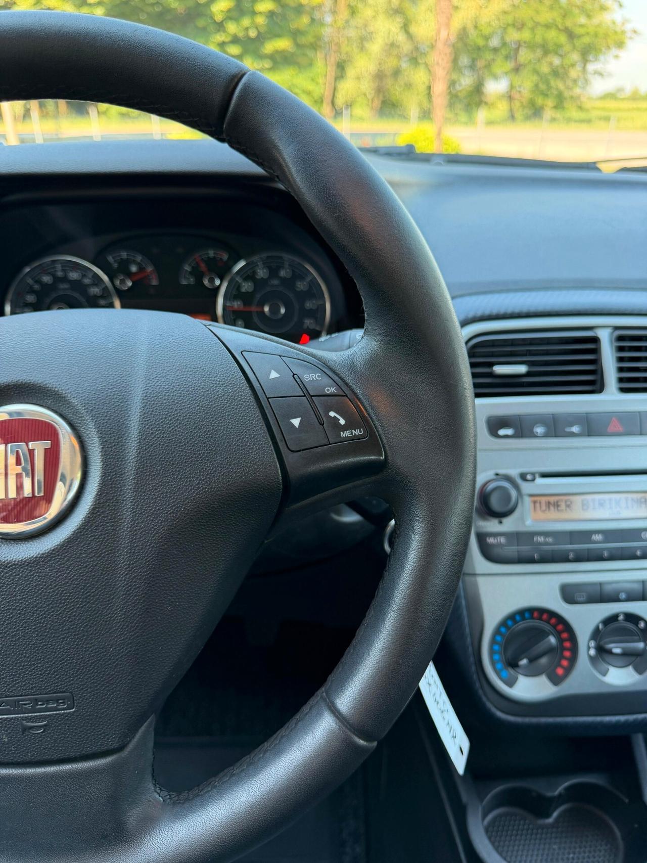 Fiat Grande Punto 1.4 5 porte benzina neopatentati