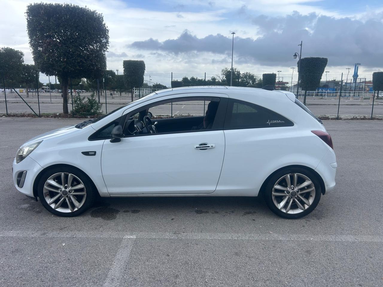 Opel Corsa 1.7 CDTI 130CV 3 porte b-color Sport
