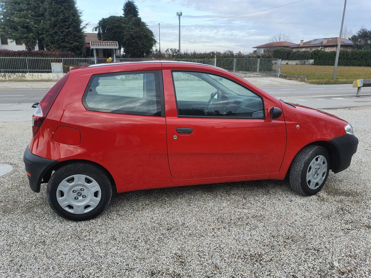 Fiat Punto 1.2 3 porte Actual NEOPATENTATI